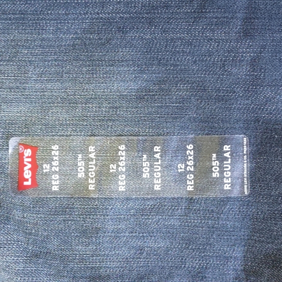 Levi's - Picture 3 of 6